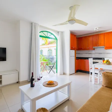 Marina Nº 340 Puerto De Mogan